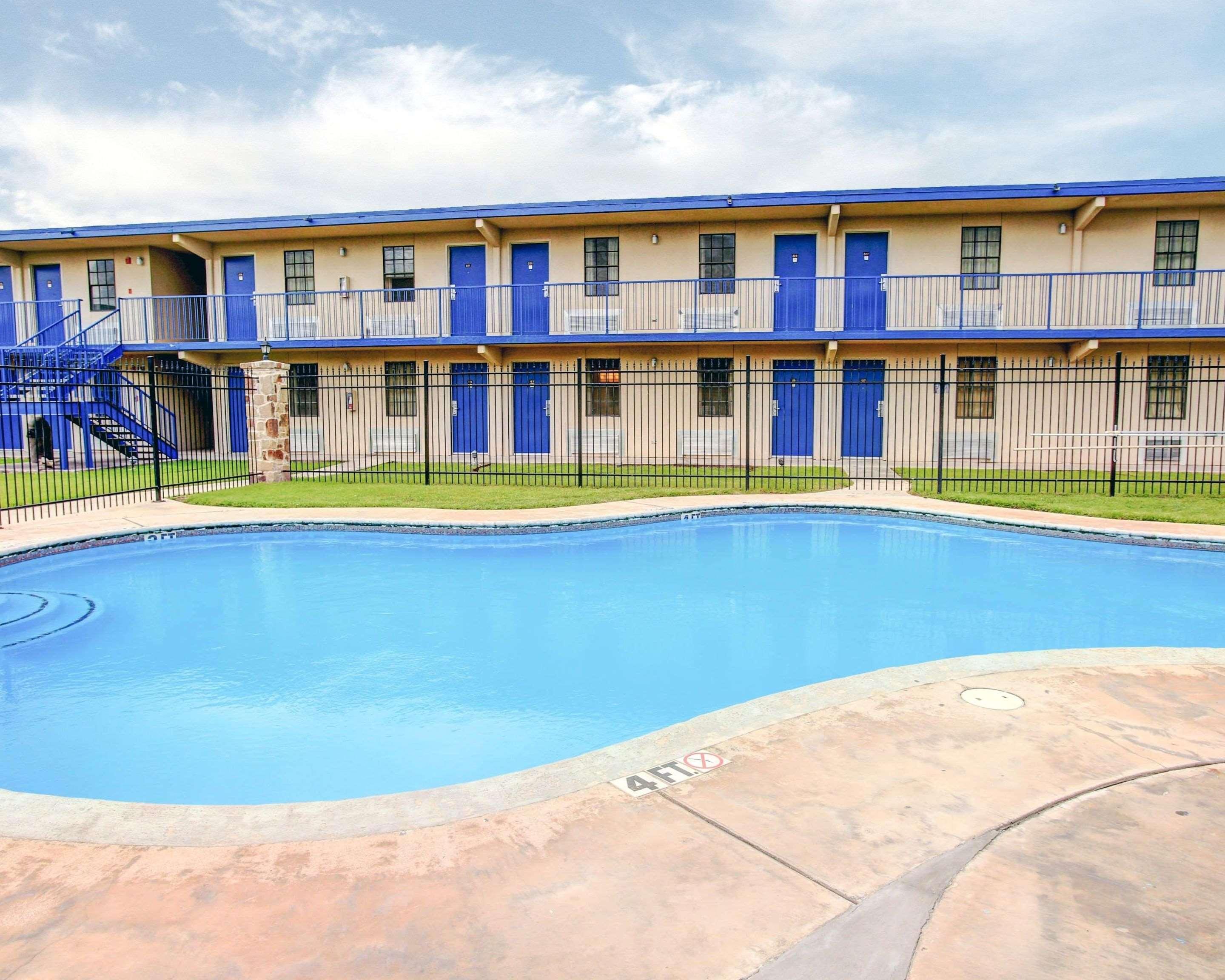 Rodeway Inn New Braunfels Exterior foto